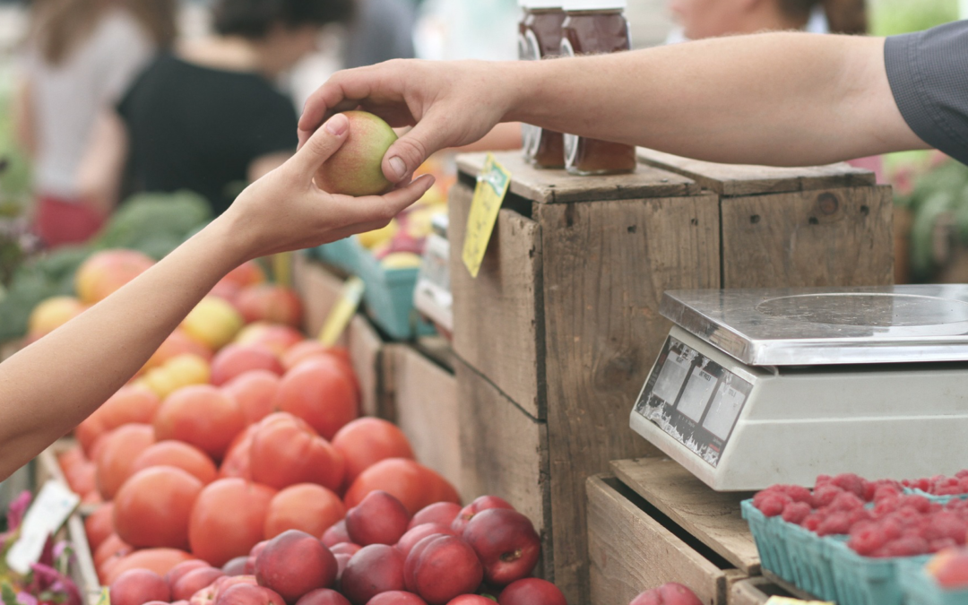 Hacer las compras en el comercio local tiene premio directo