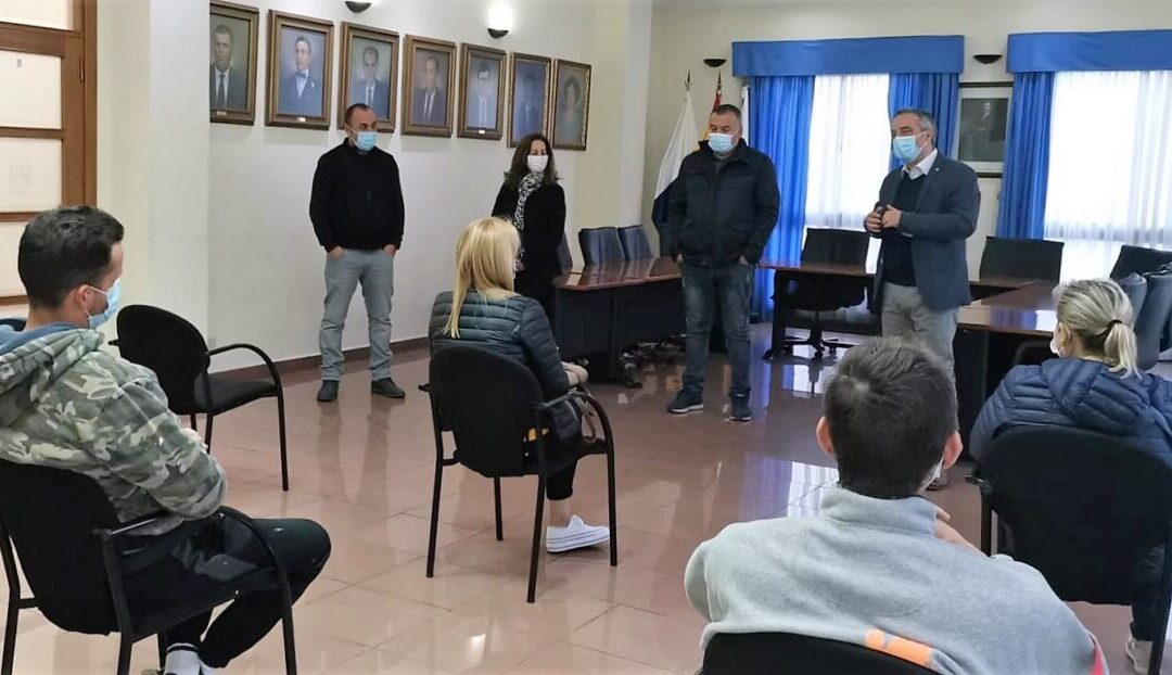 El Ayuntamiento rescata del paro a 30 rambleros