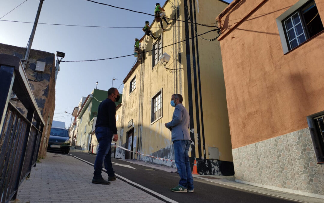 Comienzan los trabajos de mejora de la fachada de la Casa Amarilla de San José