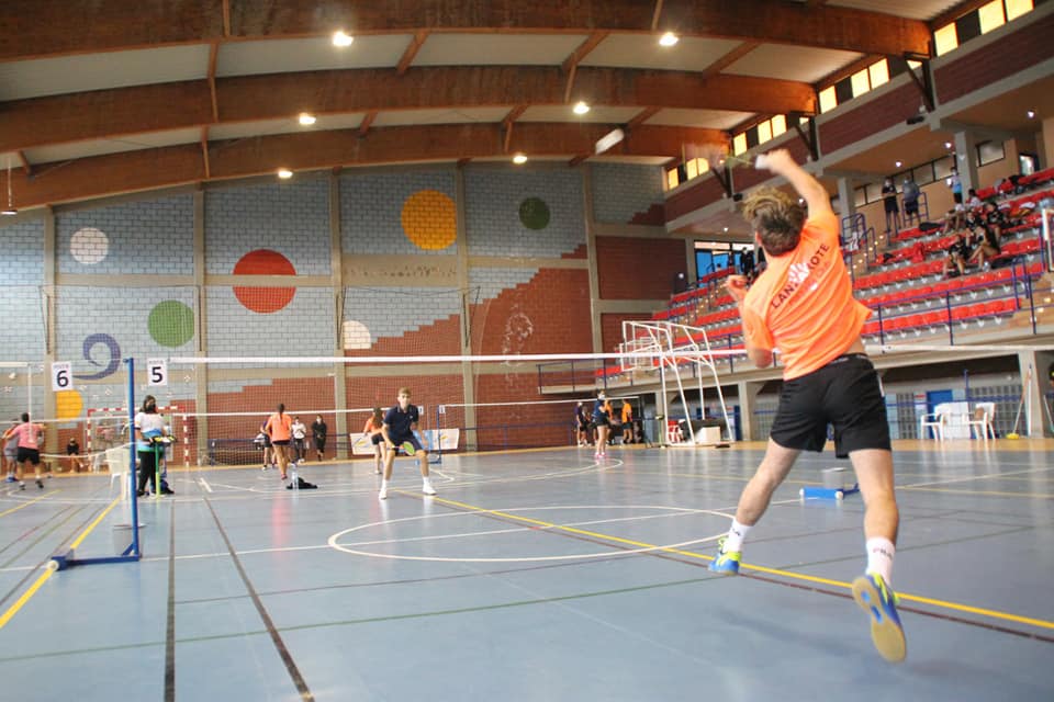 El municipio es este fin de semana sede canaria del bádminton