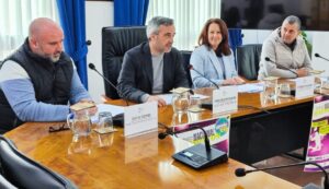 Momento-de-la-rueda-de-prensa