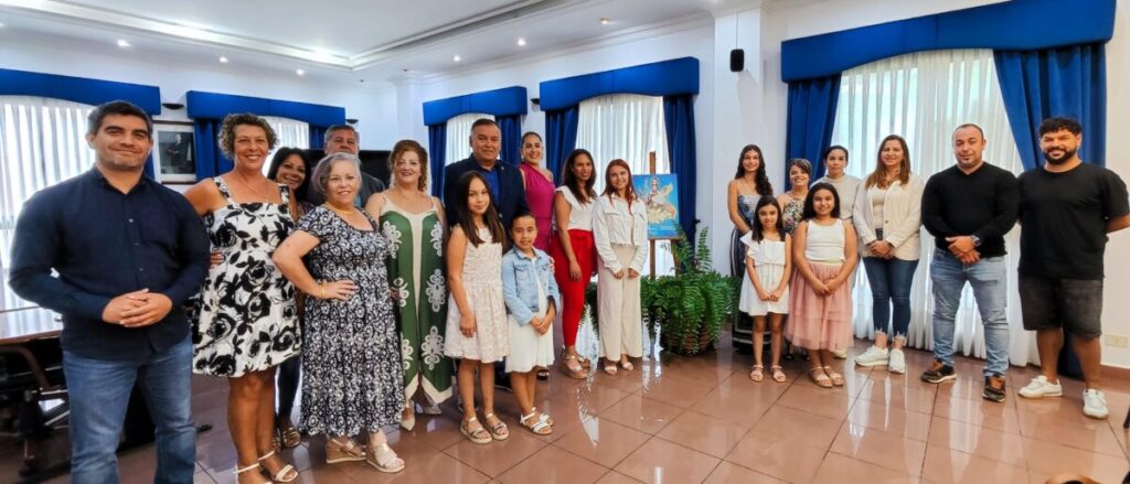 Grupo de Gobierno con las candidatas a Romera