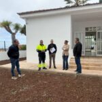 El alcalde, concejales y empleados en la recepción de la obra