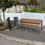 Instalación de bancos, papeleras y ceniceros en la ZCA (2)
