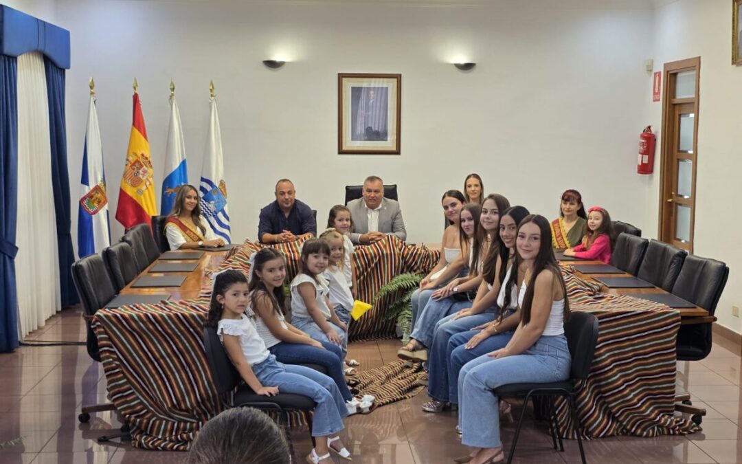 Recepción oficial a las candidatas a Romera Infantil y Adulta de las fiestas de San José